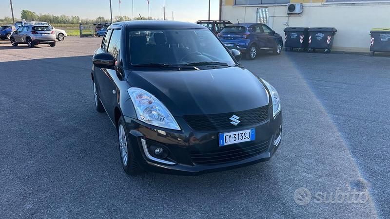Usata Suzuki Swift Cool 94 CV (69 kW) 2015 Nero Utilitaria