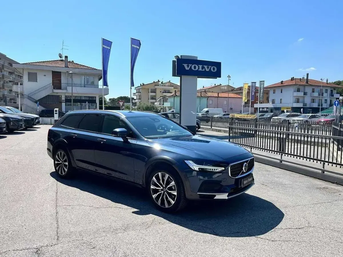 Usata Volvo V90 Business Edition 197 CV (144 kW) 2022 Grigio Station wagon
