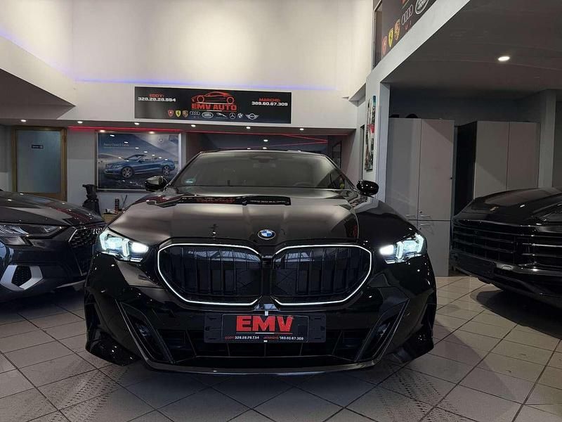 Usata BMW 540 M Sport 286 CV (210 kW) 2025 Nero Berlina
