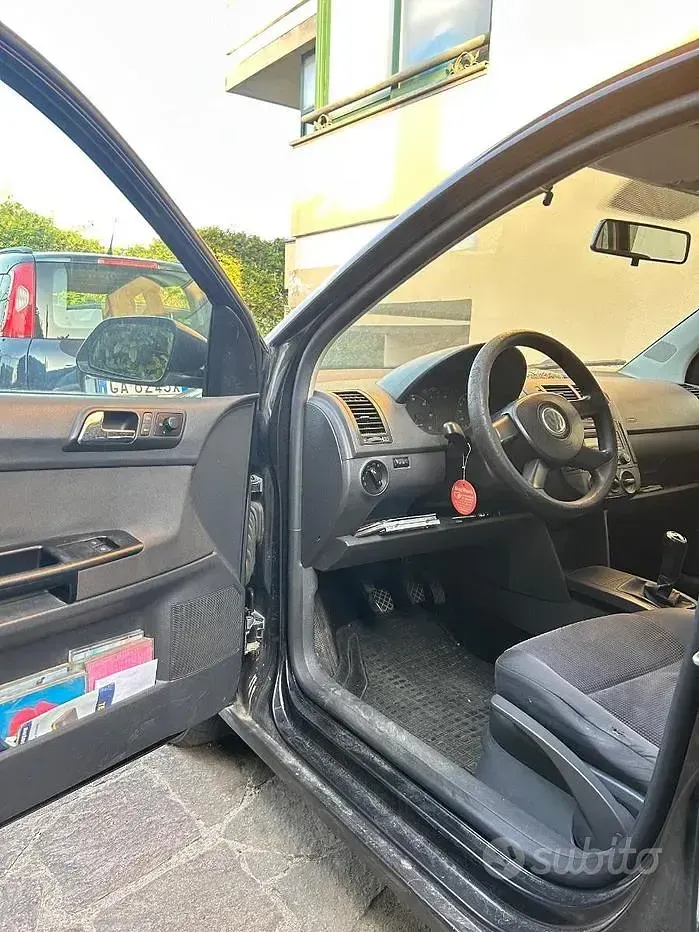 Usata VW Polo 80 CV (58 kW) 2006 Nero Utilitaria