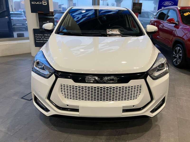 Nuova EVO Evo 3 113 CV (83 kW) 2025 Bianco perlato SUV