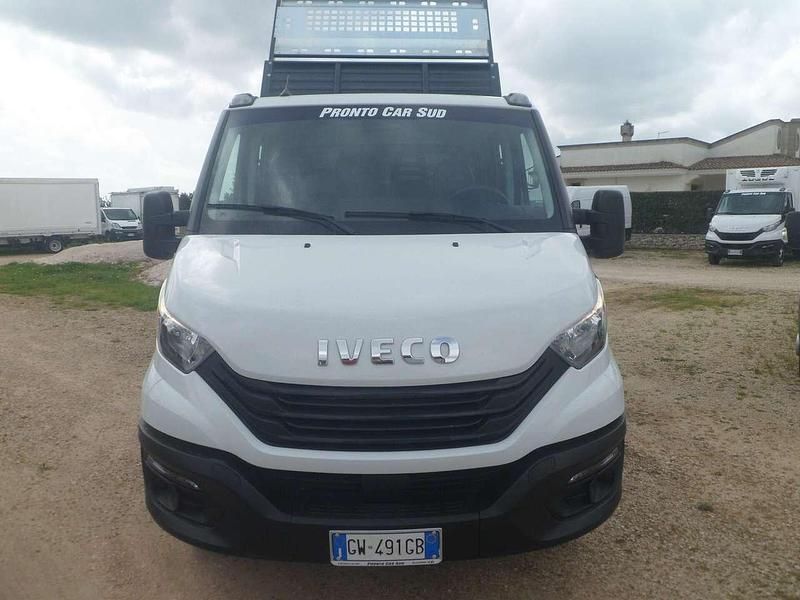 Usata Iveco Daily 140 CV (102 kW) 2025 Bianco Furgone