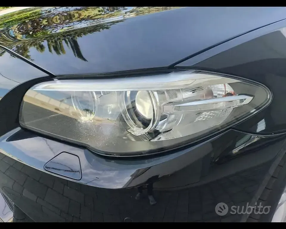 Usata BMW 525 Luxury Line 218 CV (160 kW) 2016 Schwarz pastello Station wagon