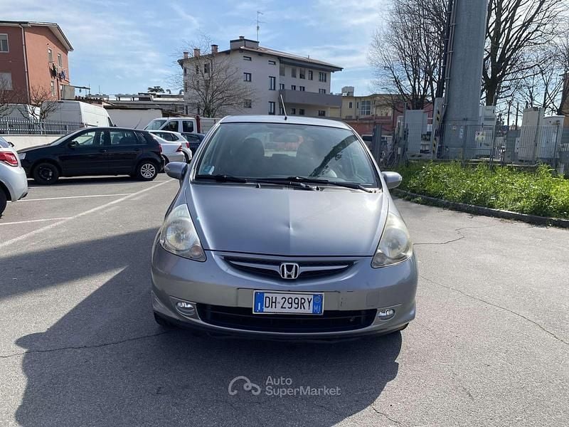 Usata Honda Jazz ES 83 CV (61 kW) 2007 Grigio Utilitaria