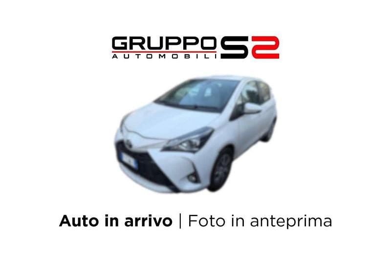 Usata Toyota Yaris Active 72 CV (52 kW) 2020 Bianco Utilitaria