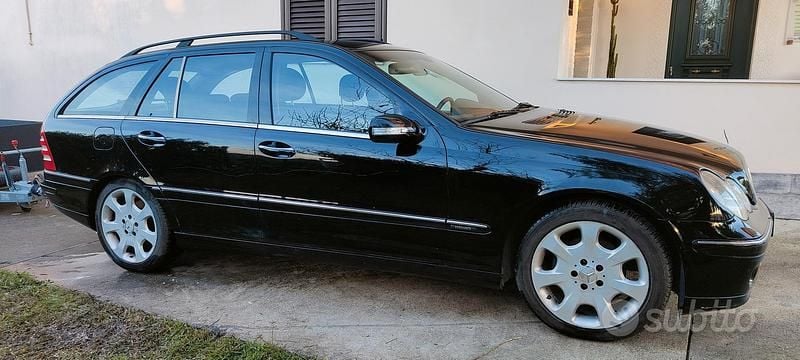 Usata Mercedes C200 2004 Nero Station wagon