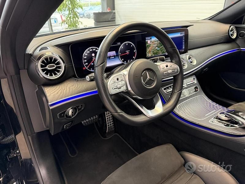 Usata Mercedes E220 Premium Plus 194 CV (142 kW) 2019 Nero Coupé