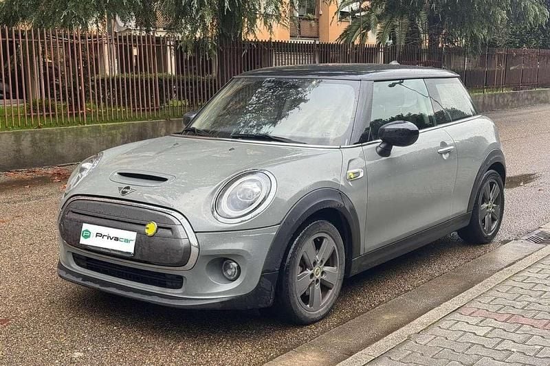 Usata Mini Cooper SE 75 kW (102 CV) 2020 Grigio Utilitaria