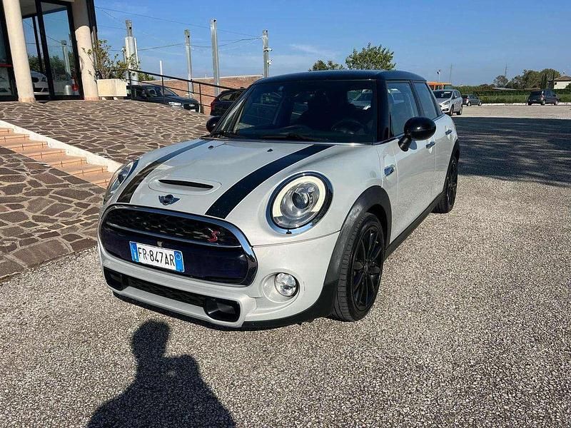 Bianco Usata 2018 Mini Cooper SD Hype Due volumi | 14.700 € (Buon prezzo) - Immagine 1/4