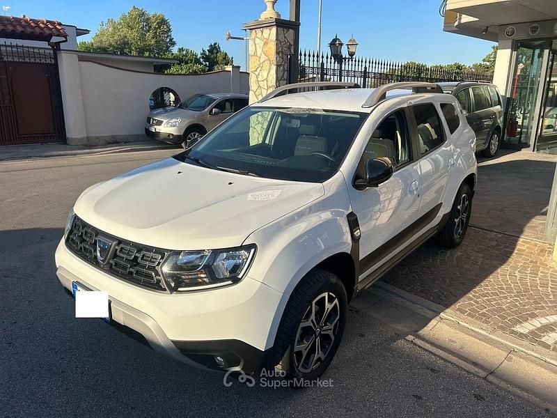 Bianco Usata 2020 Dacia Duster Anniversary SUV | 13.800 € (Buon prezzo) - Immagine 1/4