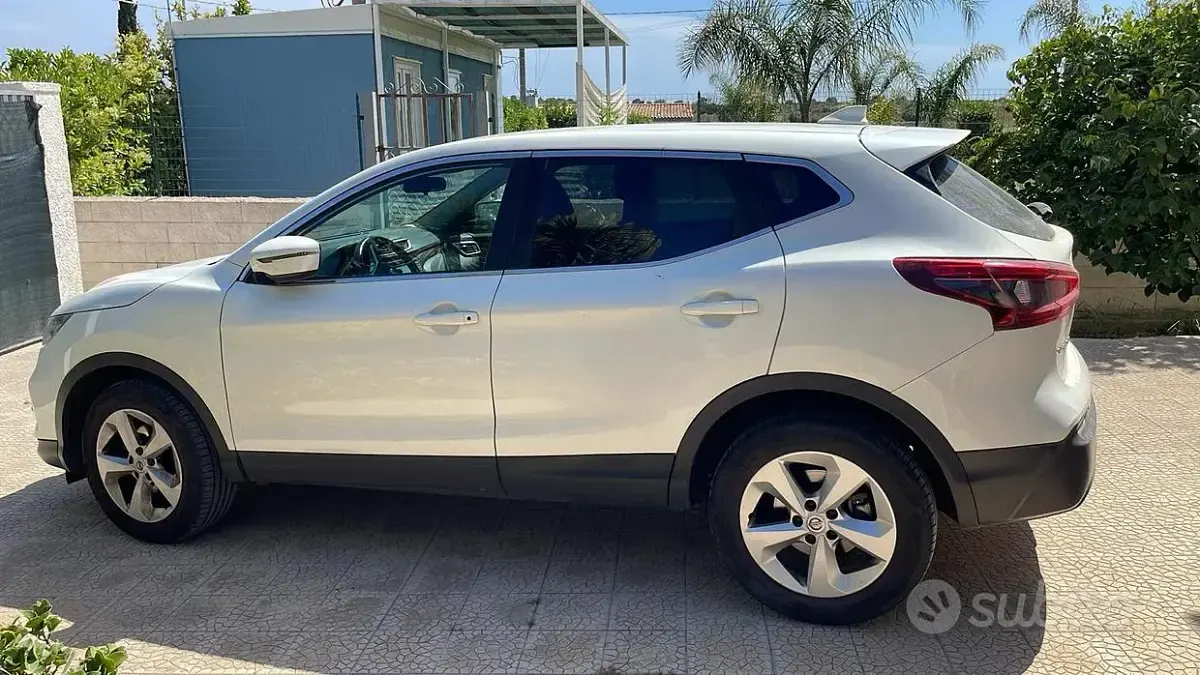 Gebraucht Nissan Qashqai Visia 110 PS (80 kW) 2018 Weiß SUV
