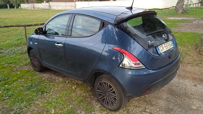 Usata Lancia Ypsilon Gold 69 CV (50 kW) 2024 Utilitaria