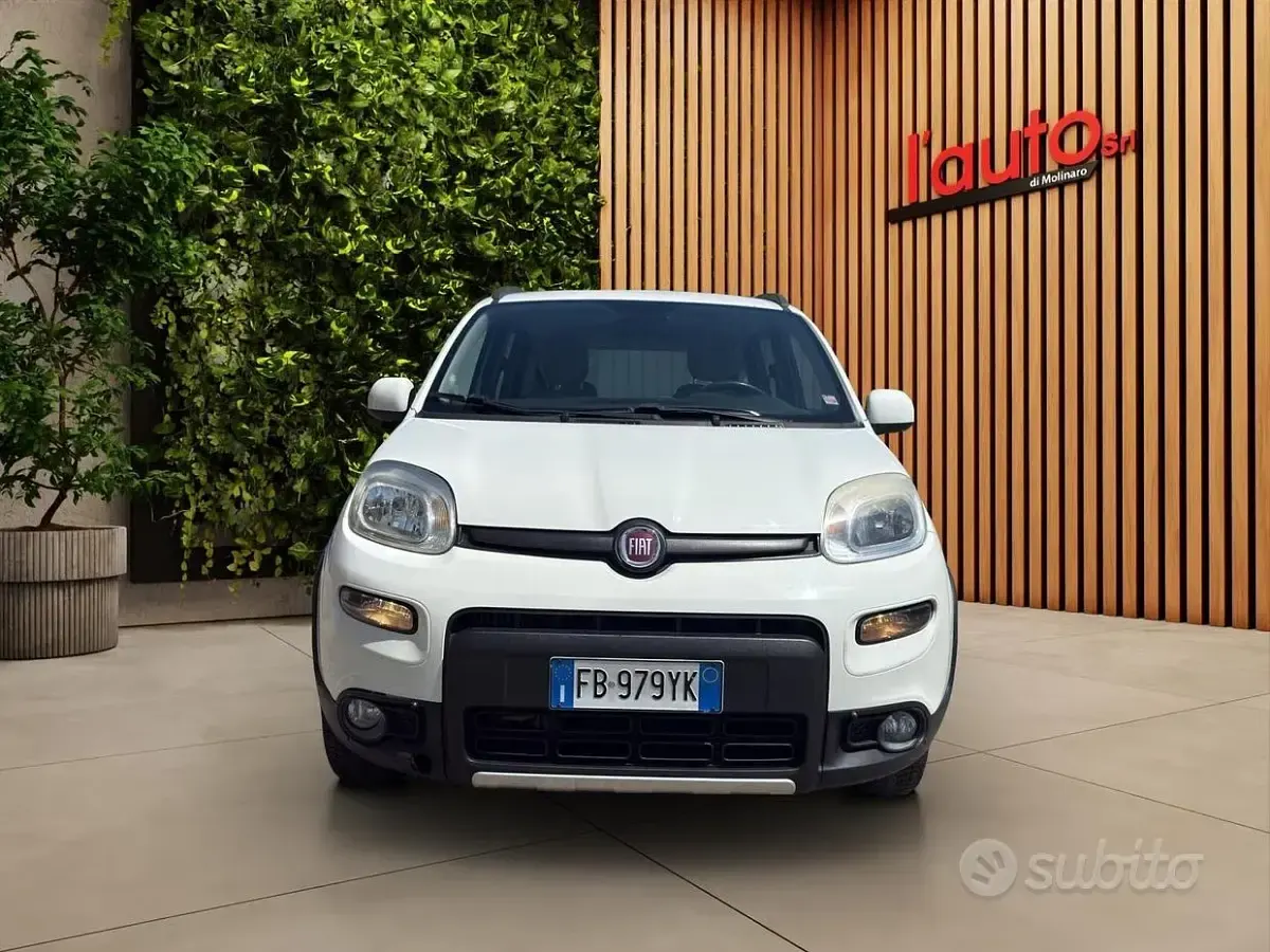 Usata Fiat Panda 4x4 S 95 CV (69 kW) 2016 Bianco Utilitaria