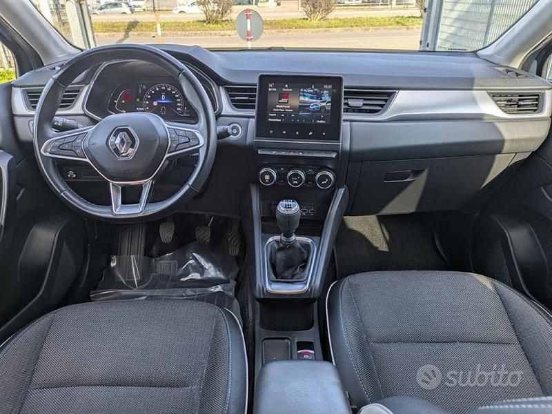 Usata Renault Captur Intens 101 CV (74 kW) 2021 Grigio SUV