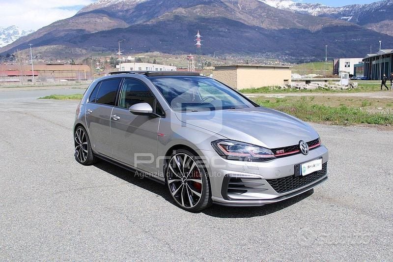 Usata VW Golf VII GTI 245 CV (180 kW) 2019 Grigio Utilitaria