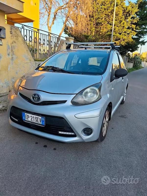 Usata Toyota Aygo Connect Style 2012 Grigio Utilitaria