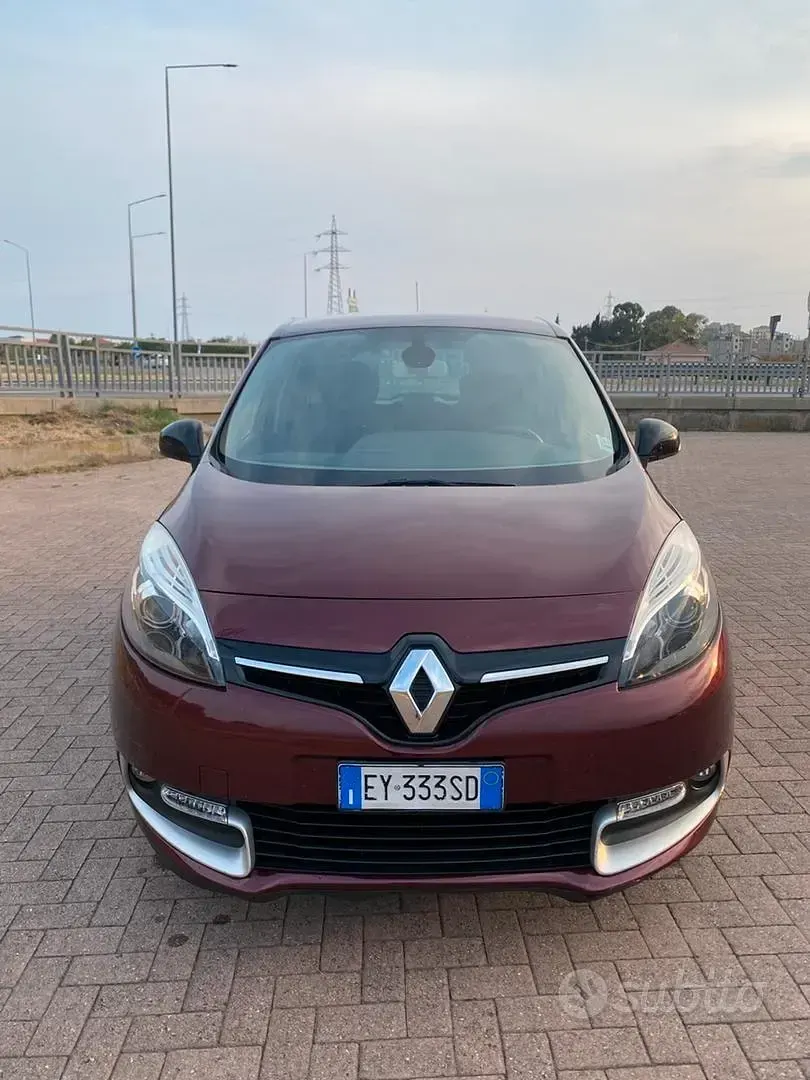 Usata Renault Scenic E-Tech LIMITED 110 CV (80 kW) 2015 Monovolume