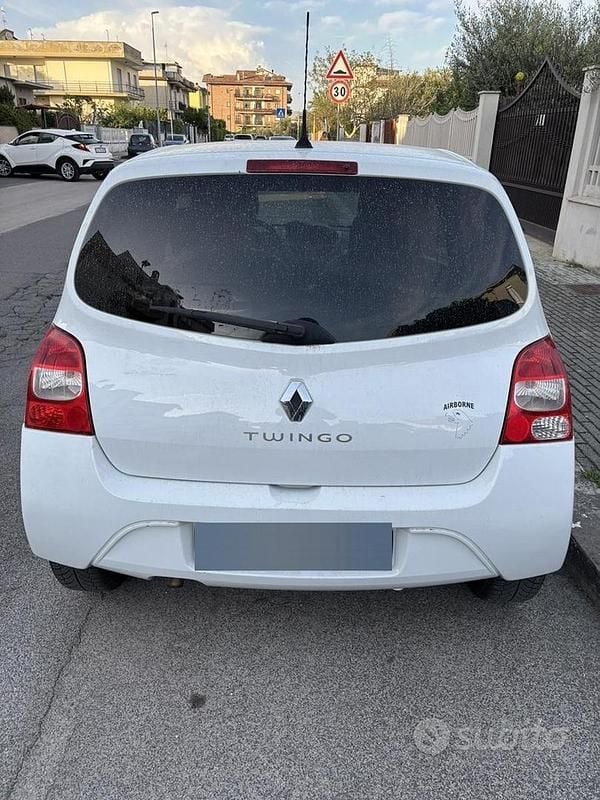 Usata Renault Twingo 75 CV (55 kW) 2011 Bianco Utilitaria