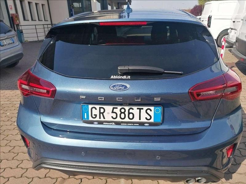 Usata Ford Focus ST-Line 125 CV (91 kW) 2023 Blu metallizzato Berlina