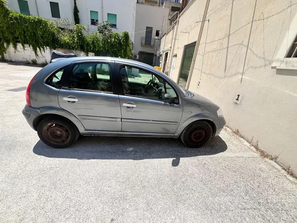 Usata Citroën C3 Exclusive 73 CV (53 kW) 2004 Grigio Berlina