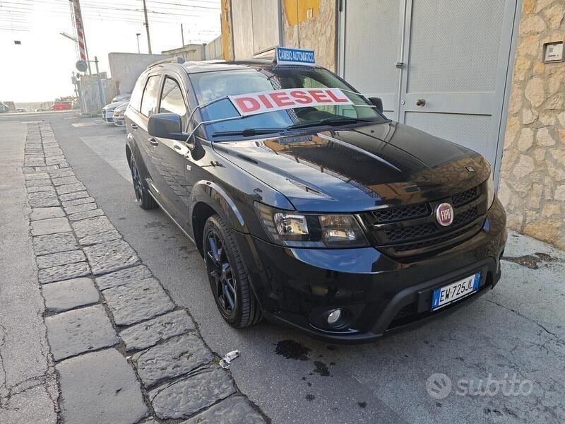 Nero Usata 2014 Fiat Freemont Black Code SUV | 8999 € (Cara) - Immagine 1/4