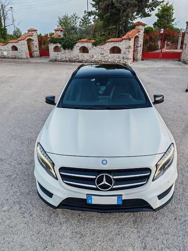 Usata Mercedes GLA220 Premium 177 CV (130 kW) 2017 SUV