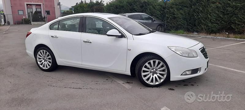 Usata Opel Insignia 160 CV (117 kW) 2011 Bianco Berlina