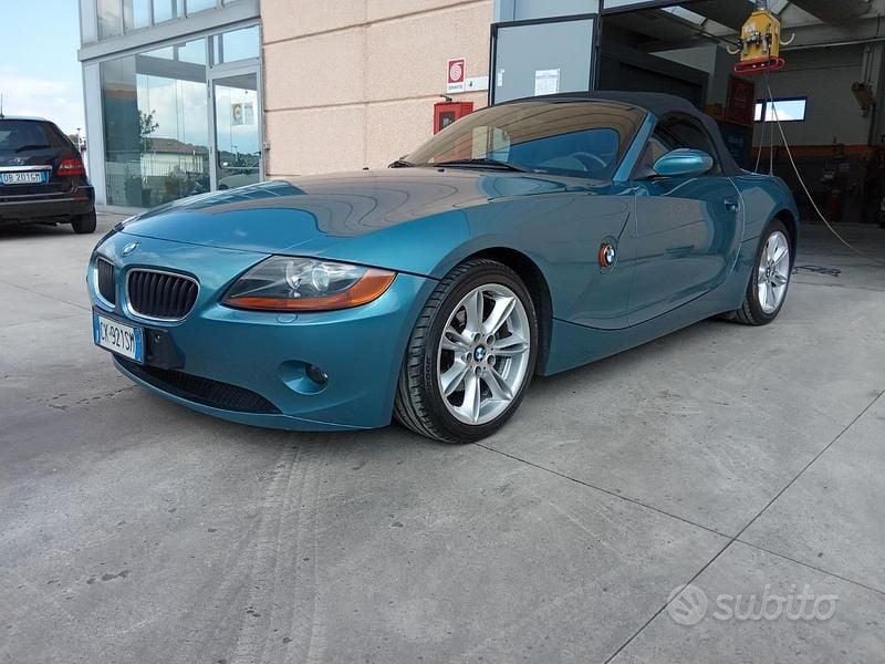 Usata BMW Z4 170 CV (125 kW) 2005 Blu Cabrio