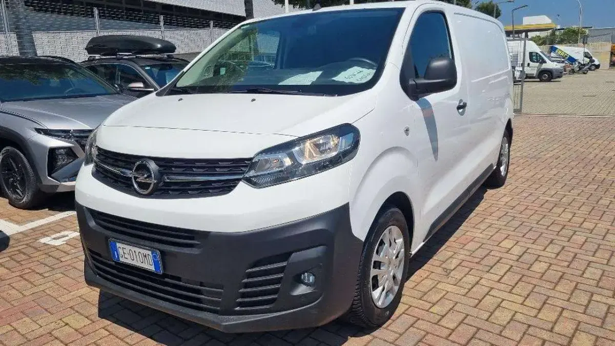 Usata Opel Vivaro Enjoy 120 CV (88 kW) 2021 Bianco Monovolume