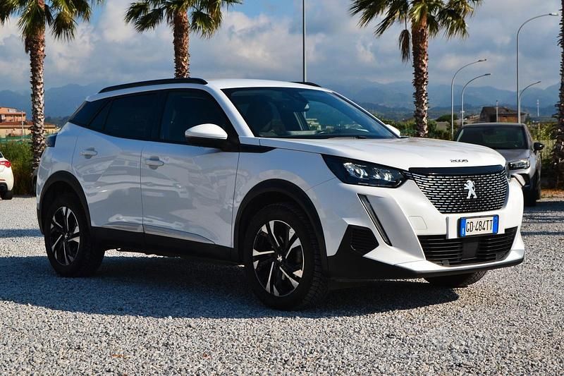 Usata Peugeot 2008 Allure 131 CV (96 kW) 2020 Bianco SUV