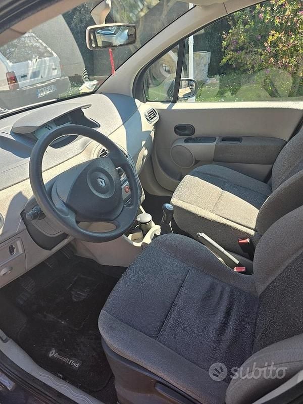 Usata Renault Modus 2005 Grigio Monovolume