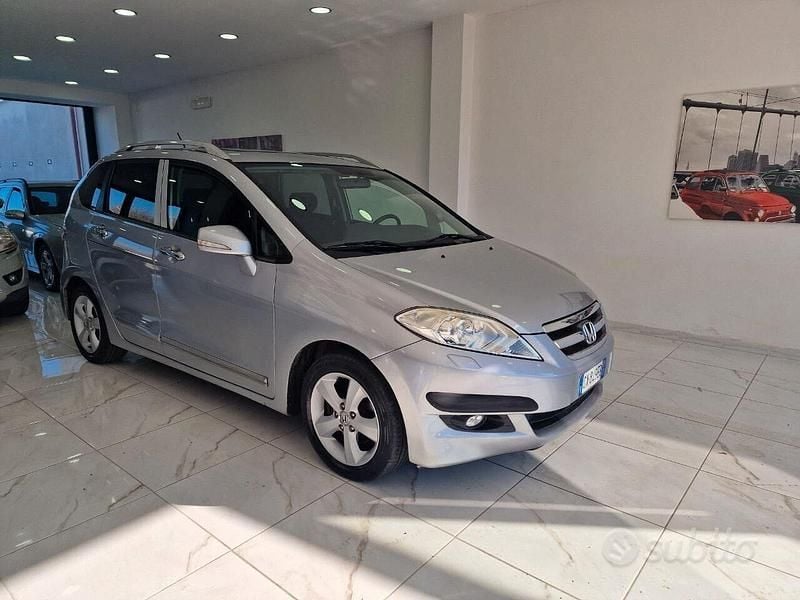Usata Honda FR-V Comfort 140 CV (102 kW) 2005 Grigio Monovolume