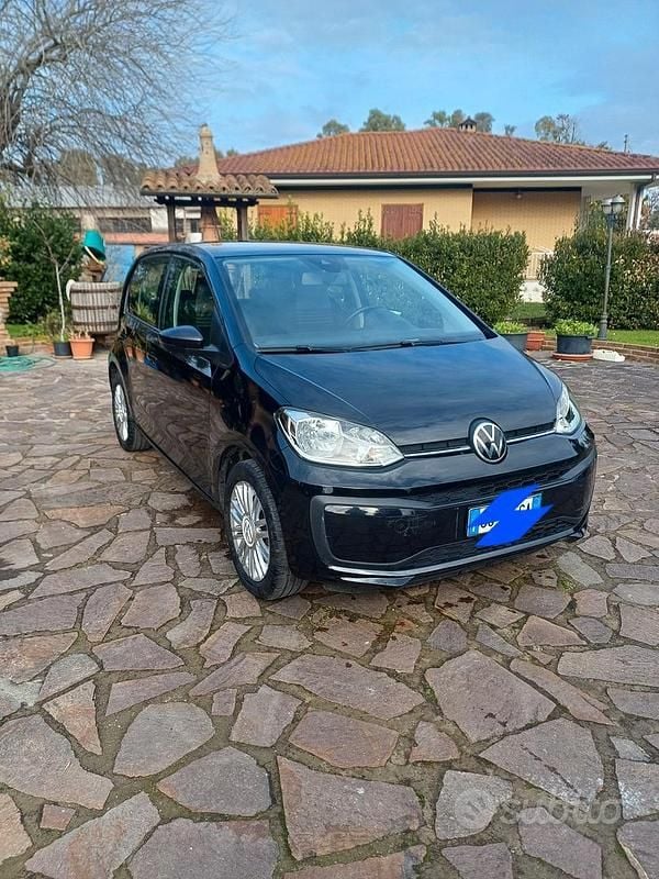Begagnad VW up! 65 HK (47 kW) 2021 Halvkombi