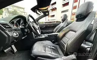 Usata Mercedes E500 Elegance 408 CV (300 kW) 2012 Nero Cabrio