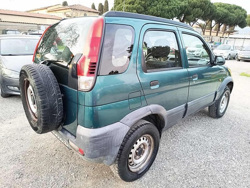 Usata Daihatsu Terios 83 CV (61 kW) 2002 Verde SUV
