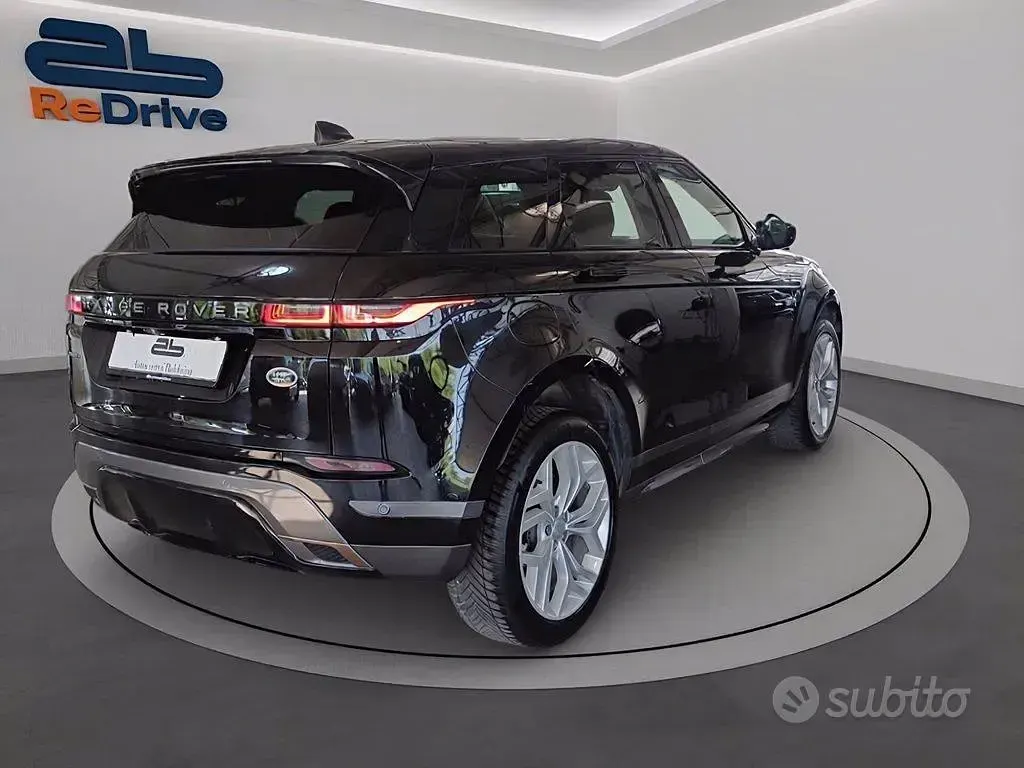 Usata Land Rover Range Rover evoque R-Dynamic 163 CV (119 kW) 2022 Nero mito metalizzato SUV