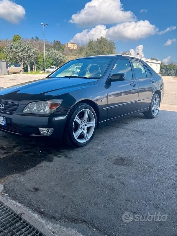 Usata Lexus IS200 2000 Berlina