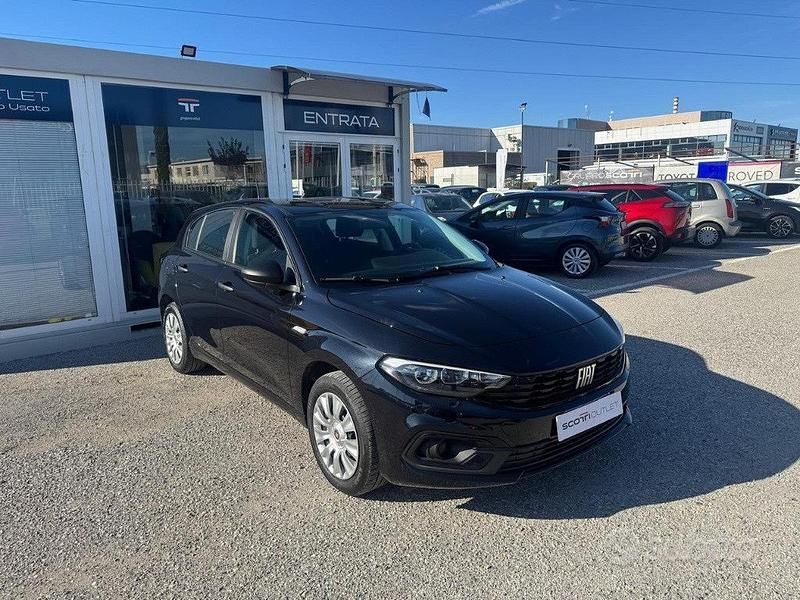 Usata Fiat Tipo 131 CV (96 kW) 2024 Nero cinema Utilitaria