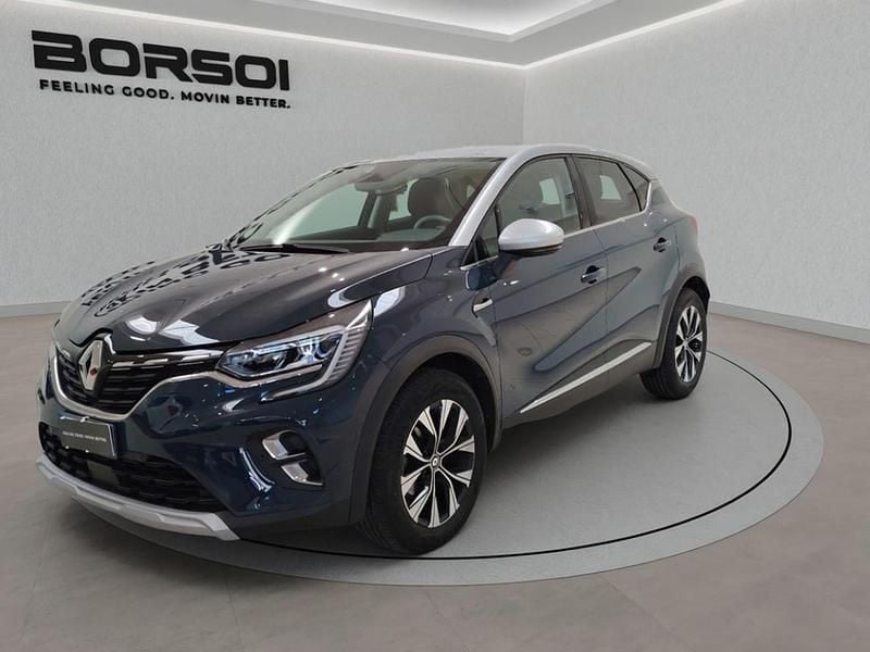 Usata Renault Captur Techno 101 CV (74 kW) 2023 Bic. blu marine/tetto grigio SUV