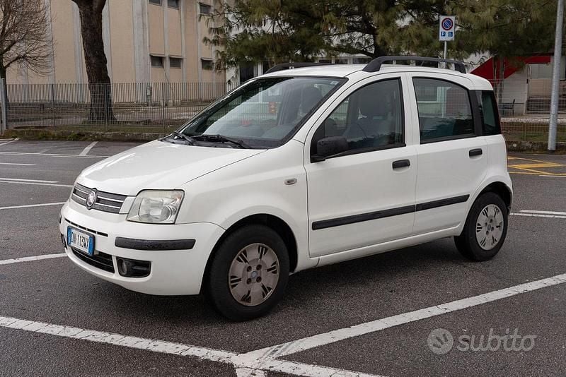 Bianco Usata 2008 Fiat Panda Dynamic Utilitaria | 2800 € (Ottimo prezzo) - Immagine 1/4