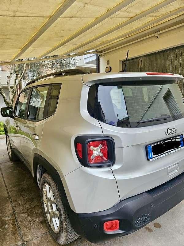 Usata Jeep Renegade Limited 120 CV (88 kW) 2019 Argento SUV