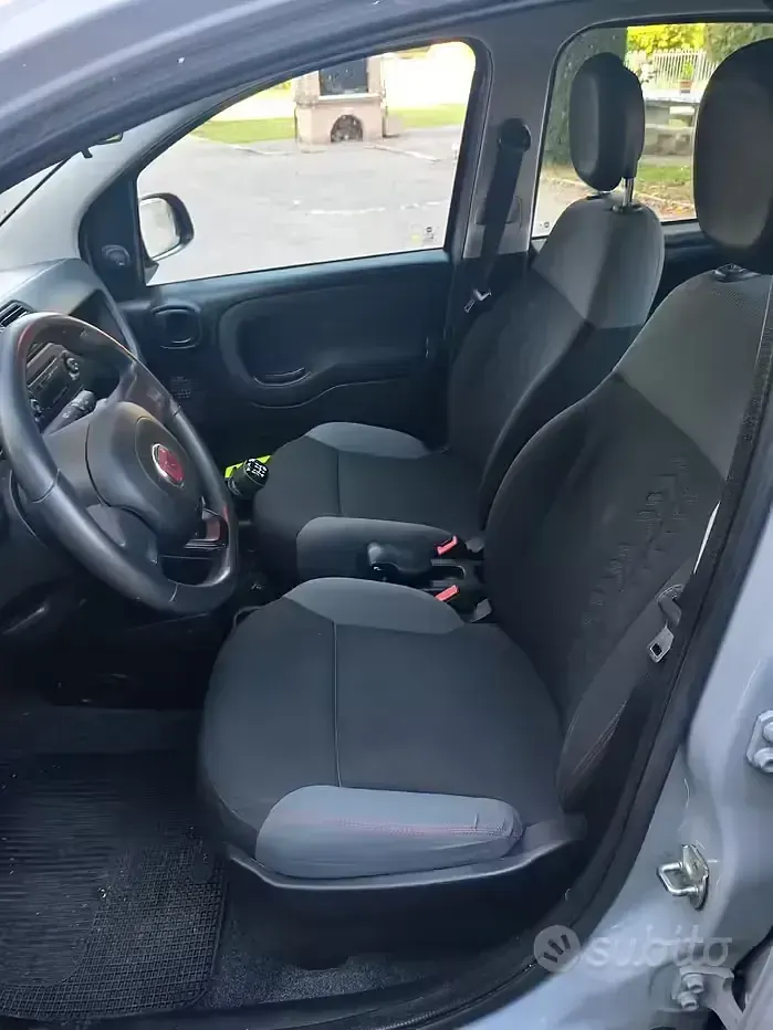 Usata Fiat Panda 85 CV (62 kW) 2018 Grigio Utilitaria