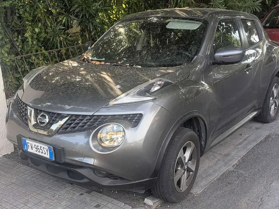 Usata Nissan Juke Acenta 116 CV (85 kW) 2019 Grigio SUV