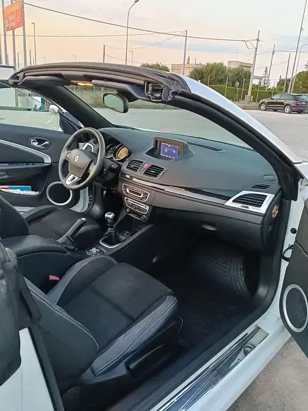 Usata Renault Mégane Cabriolet Dynamique 120 CV (88 kW) 2007 Cabrio