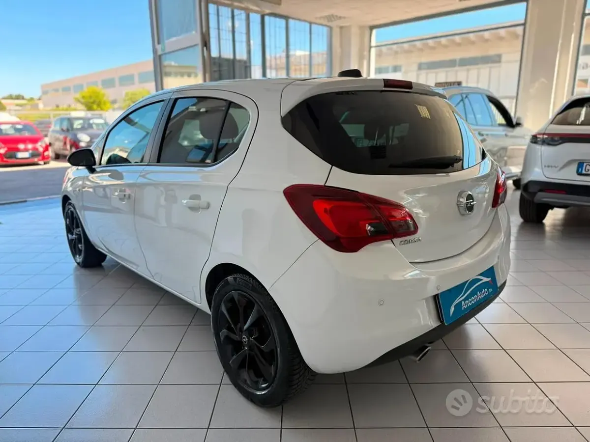 Usata Opel Corsa 90 CV (66 kW) 2017 Bianco Utilitaria