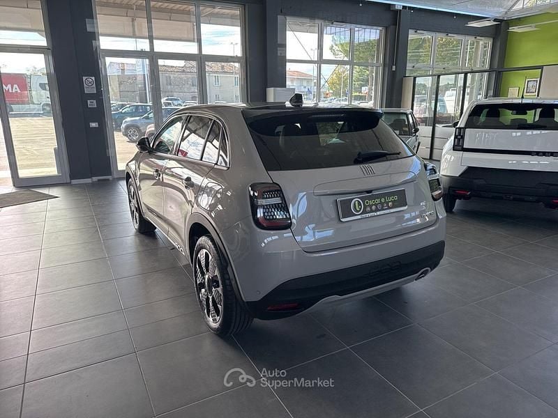 Usata Fiat 600 La Prima 110 CV (80 kW) 2024 Beige SUV