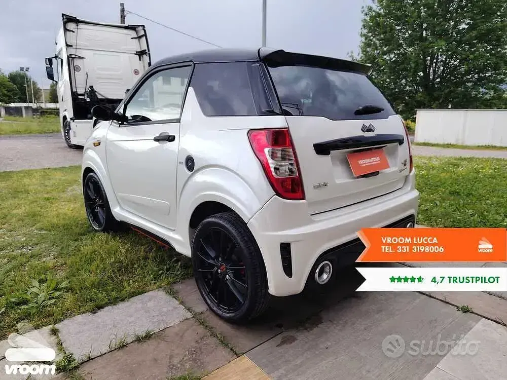Begagnad Ligier JS50 2022 Halvkombi