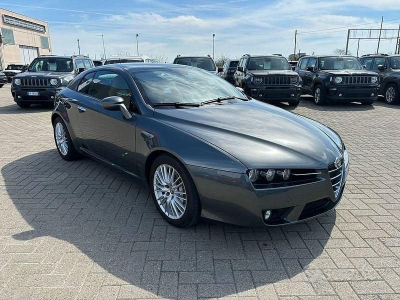 Usata Alfa Romeo Brera 200 CV (147 kW) 2010 Grigio Coupé