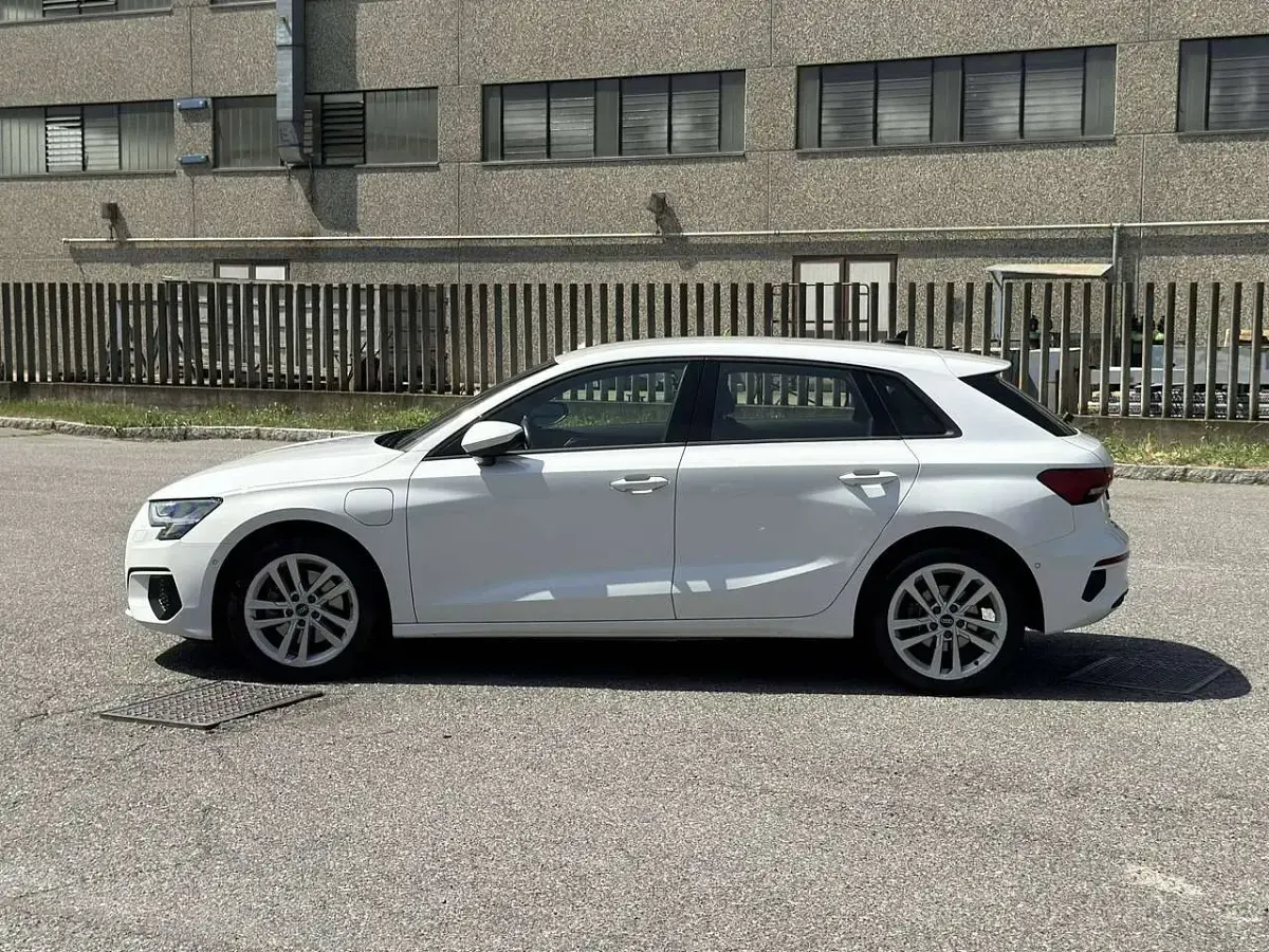 Usata Audi A3 Business 150 CV (110 kW) 2022 Bianco Berlina