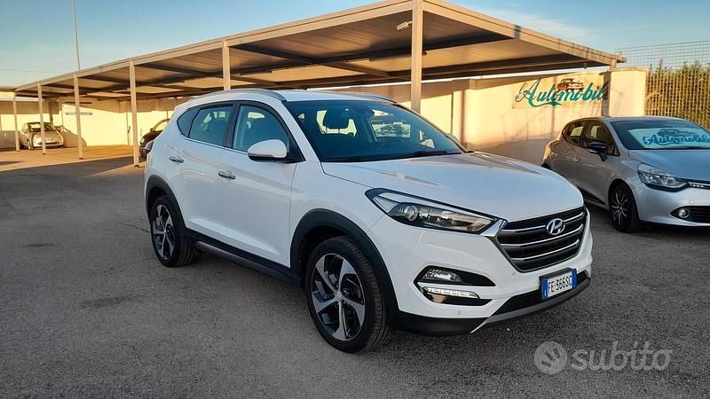 Usata Hyundai Tucson 116 CV (85 kW) 2016 Bianco SUV